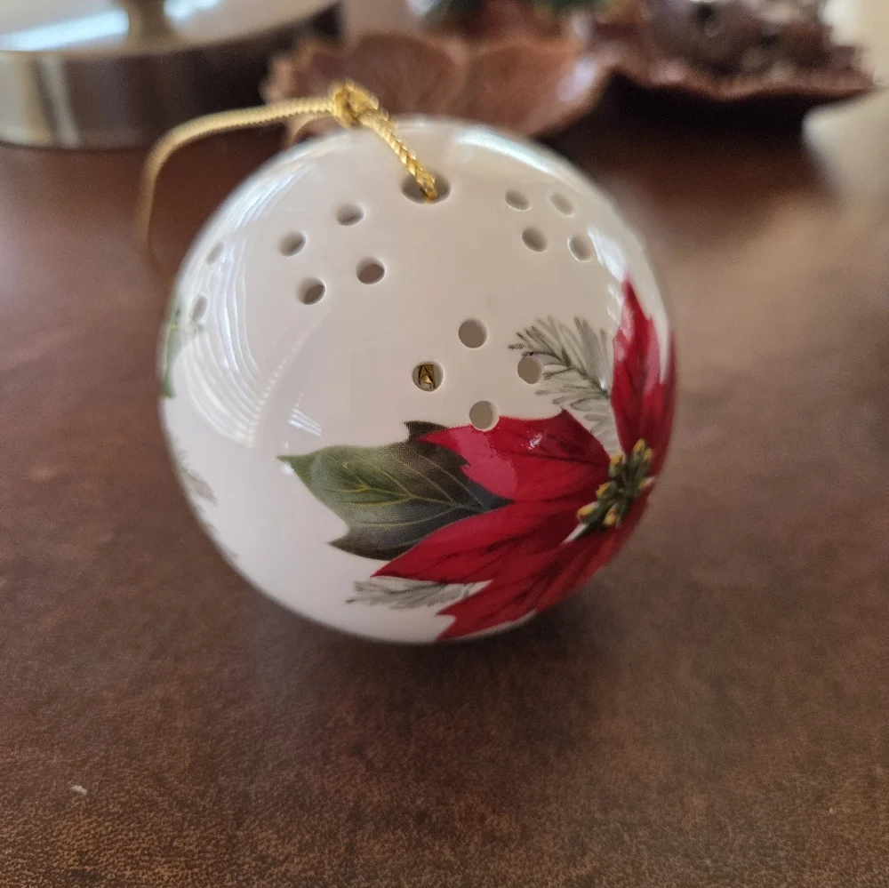 Porcelain Pomander With Christmas Flowers